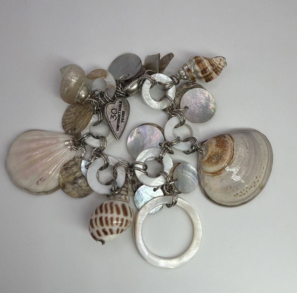 Chico's Seashell Charm Bracelet 30th Anniversary Statement Chunky Beachy Coastal
